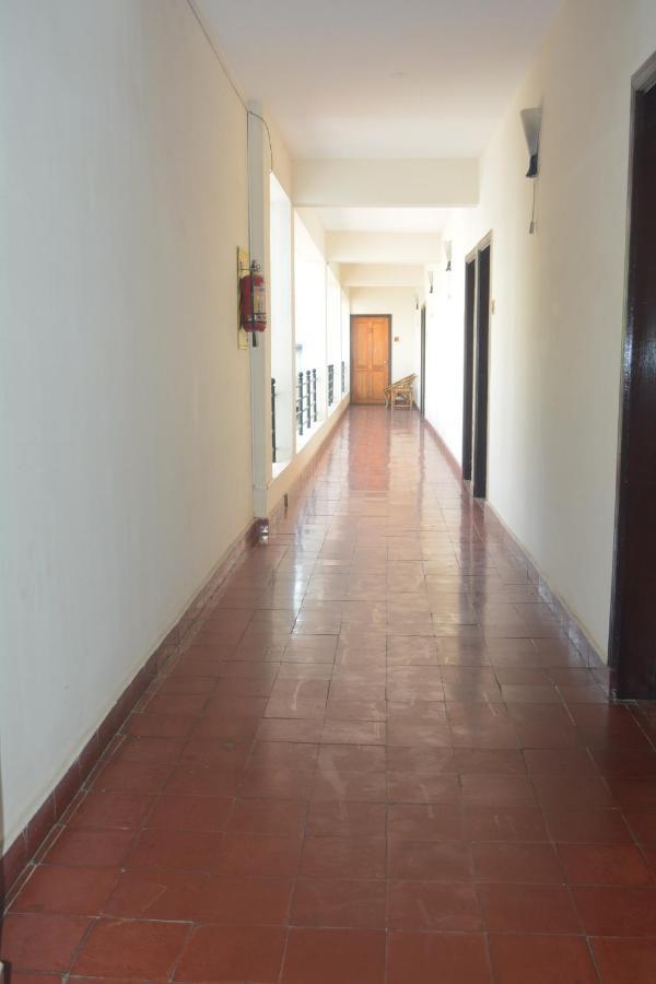 Dejavu Hotel Coimbatore Bagian luar foto