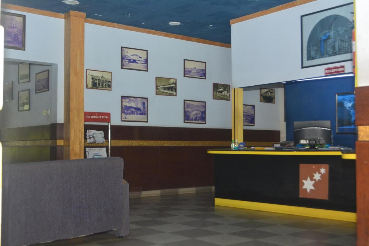 Dejavu Hotel Coimbatore Bagian luar foto
