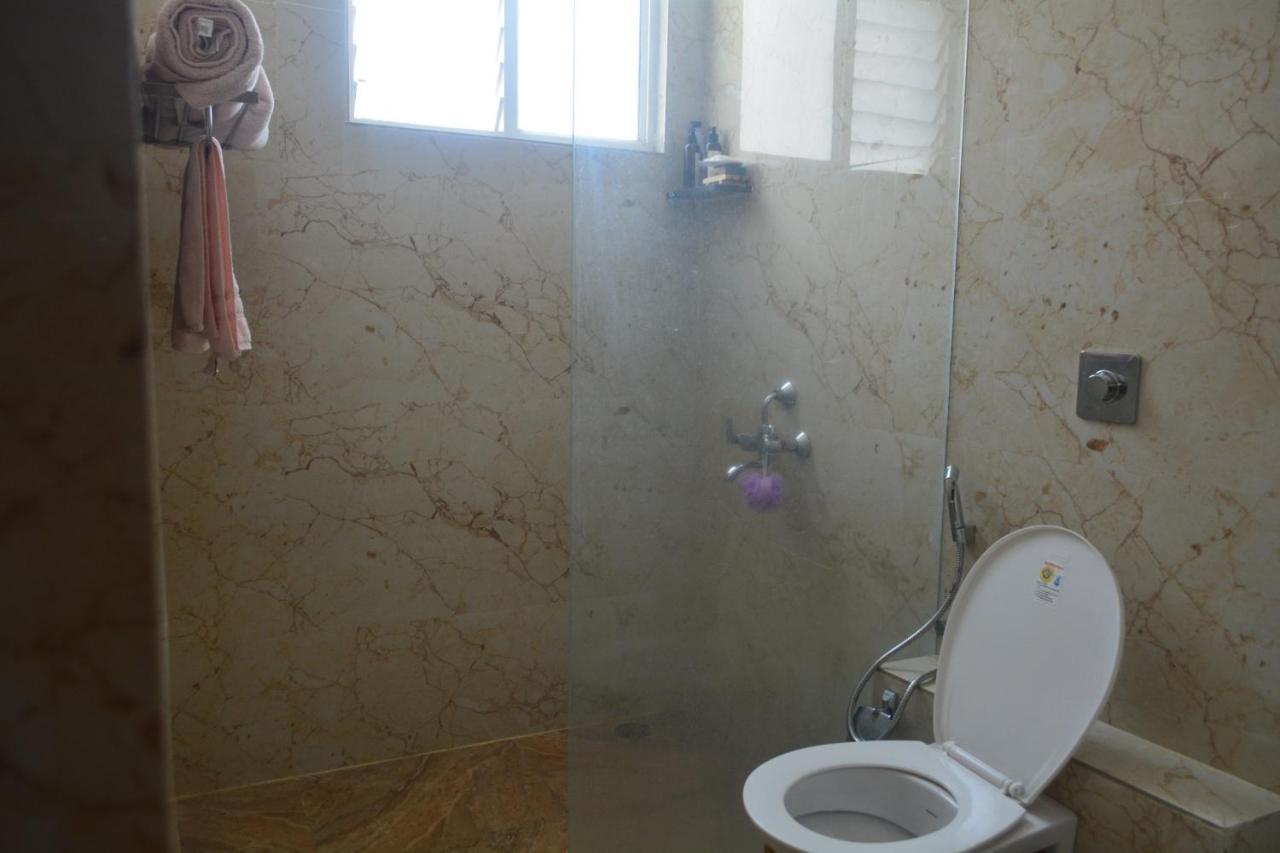 Dejavu Hotel Coimbatore Bagian luar foto