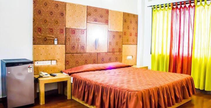Dejavu Hotel Coimbatore Bagian luar foto